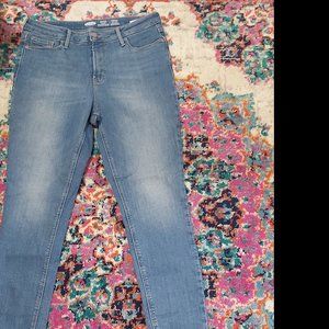 Old Navy Rockstar Super Skinny High Rise